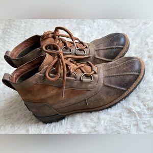 UGG Brown Leather boots